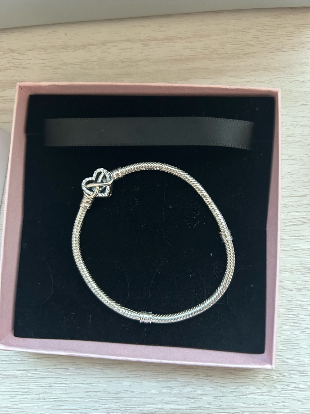 New in box Pandora Family forever and always bracelet